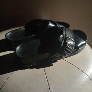 Black leather sandals